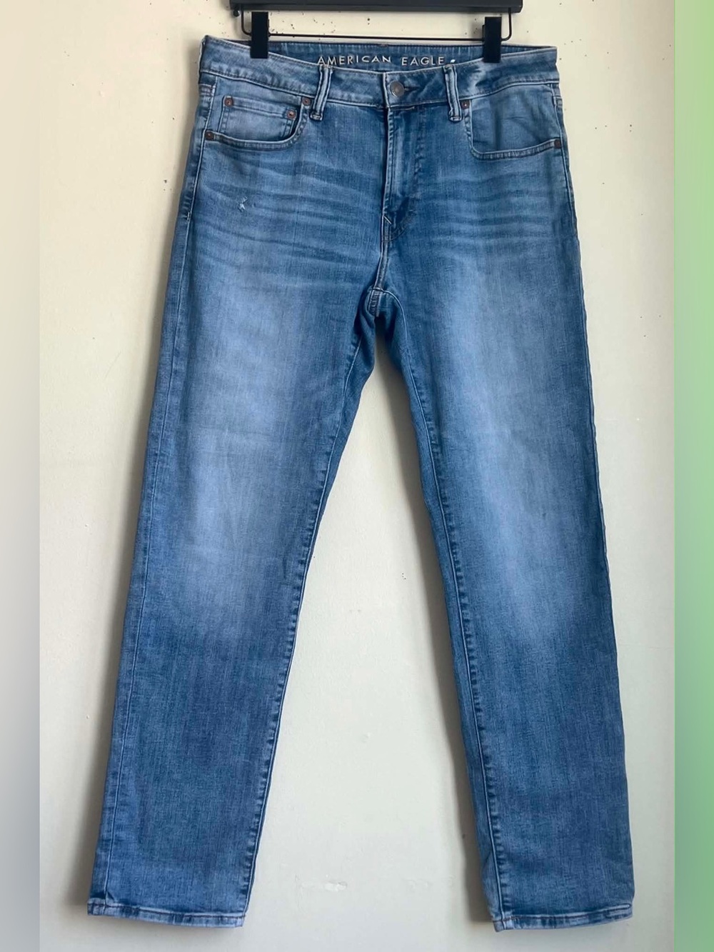 American Eagle Outfitters Men’s Light Wash Slim Straight Jeans